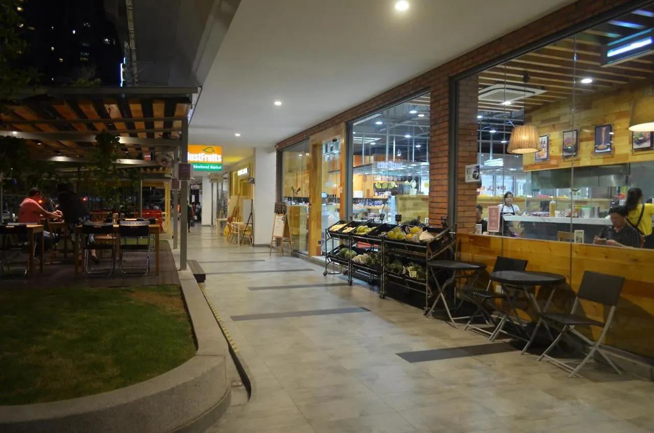 The Robertson By Kl Moonlight Suites Bukit Bintang Kuala Lumpur