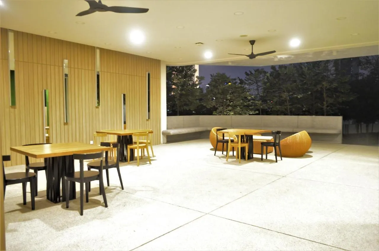 Bed & Breakfast The Robertson By Kl Moonlight Suites Bukit Bintang Kuala Lumpur Malaysia